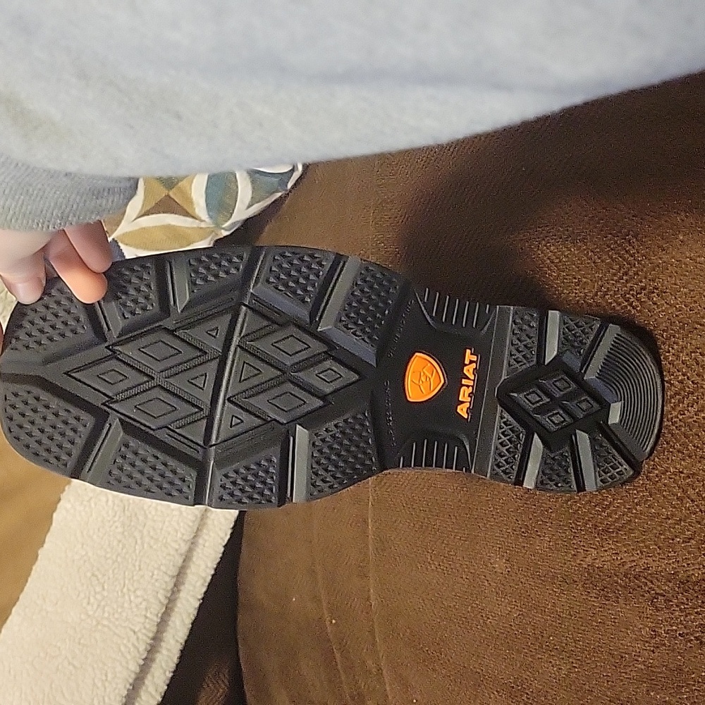 Brand New Men's Size 10.5 Ariat Work Boots - Picture 5 of 7